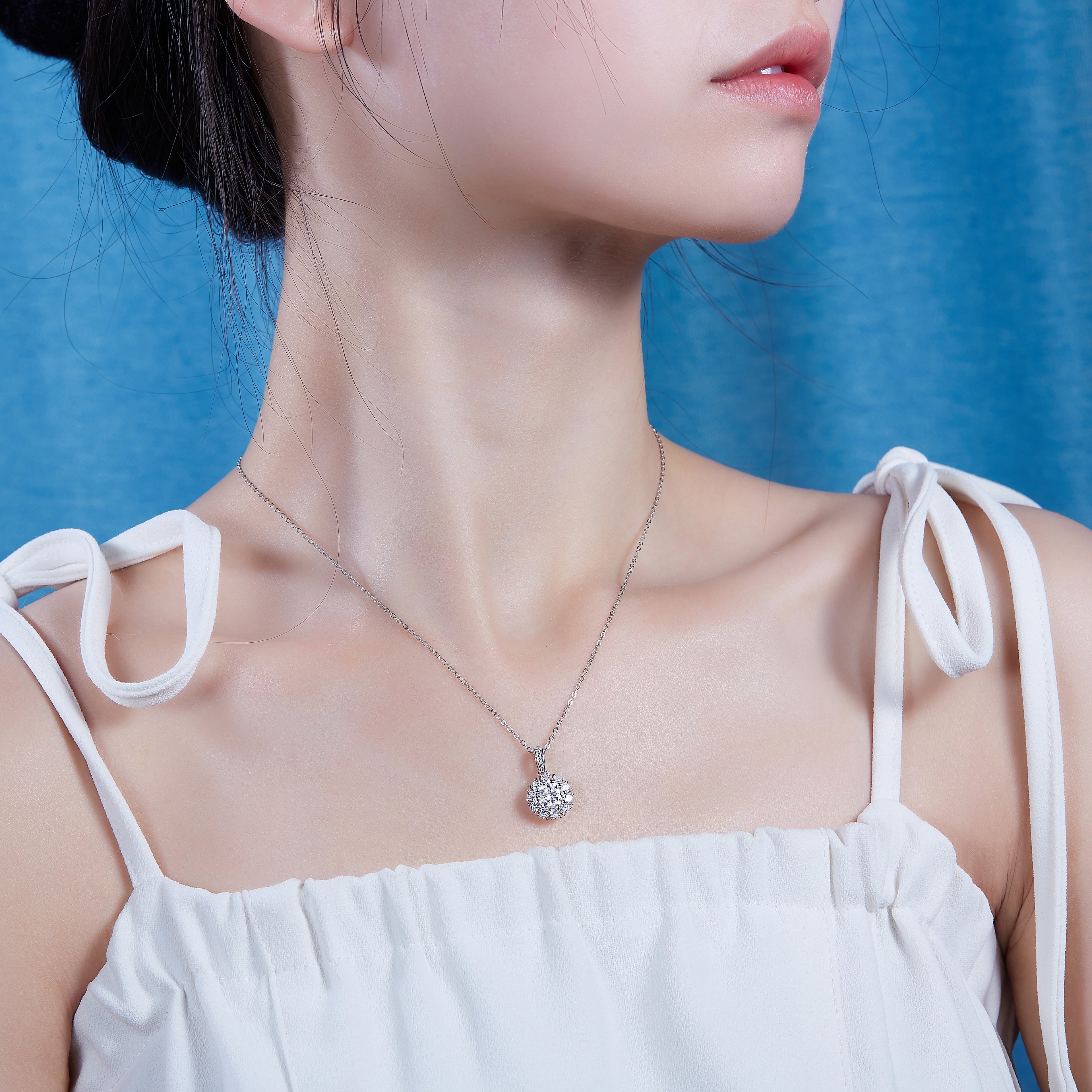 Halo Bloom Moissanite Pendant Necklace