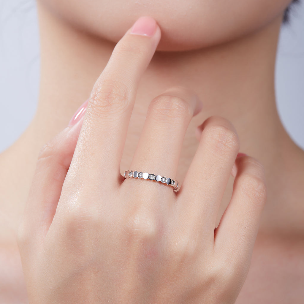 Honeycomb Moissanite Eternity Band in 925 Sterling Silver with White Gold Plating – 0.2 ct