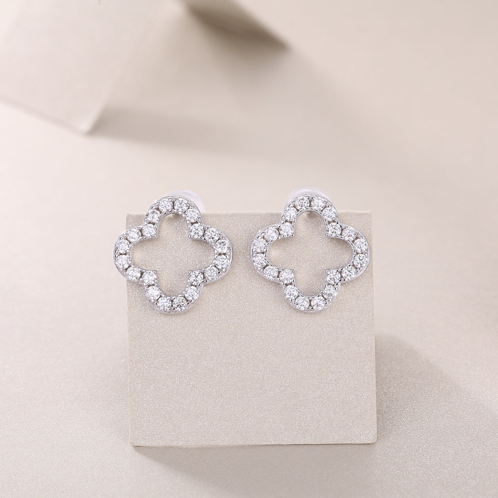 Four‑Leaf Clover Moissanite Stud Earrings in 925 Sterling Silver with 18K White Gold Plating