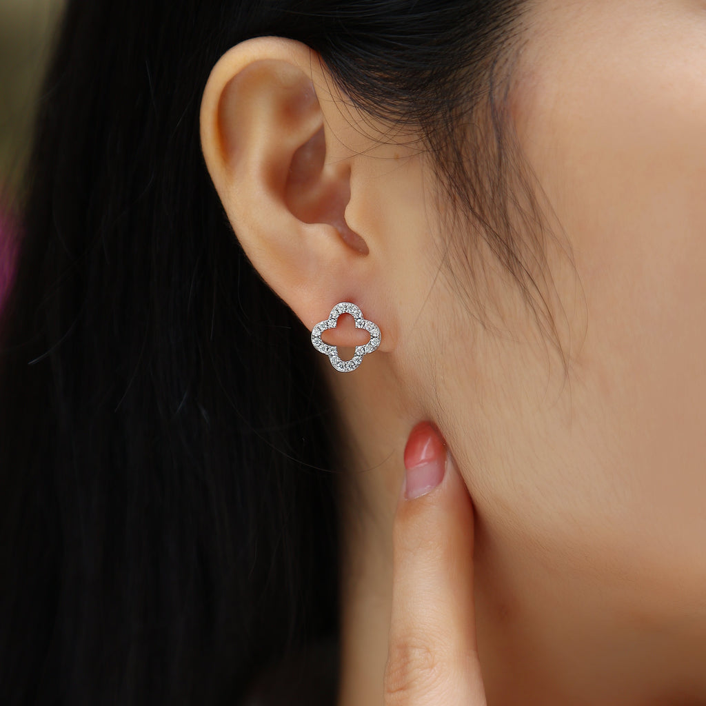 Four‑Leaf Clover Moissanite Stud Earrings in 925 Sterling Silver with 18K White Gold Plating