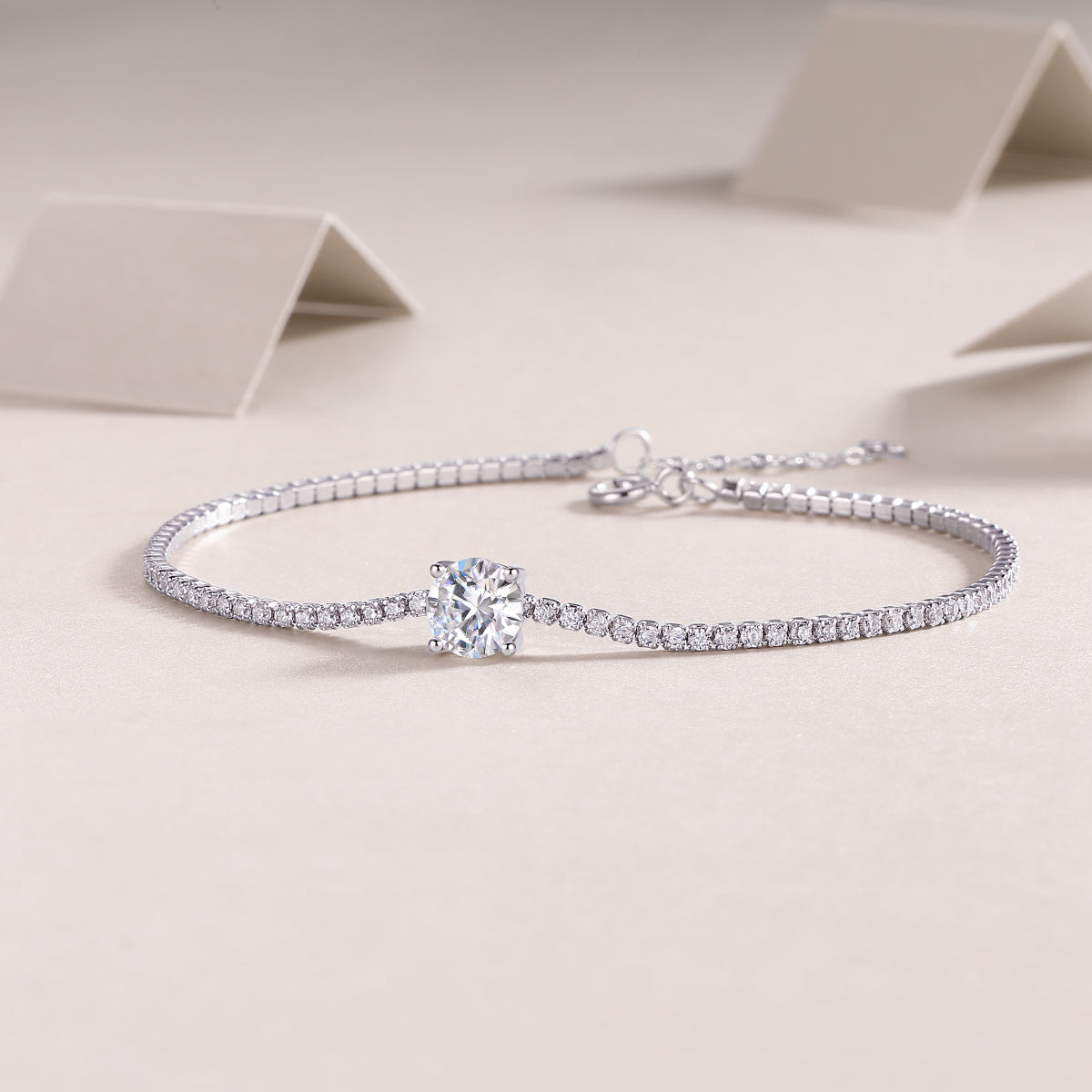 Crystal Dew Square Moissanite Bracelet