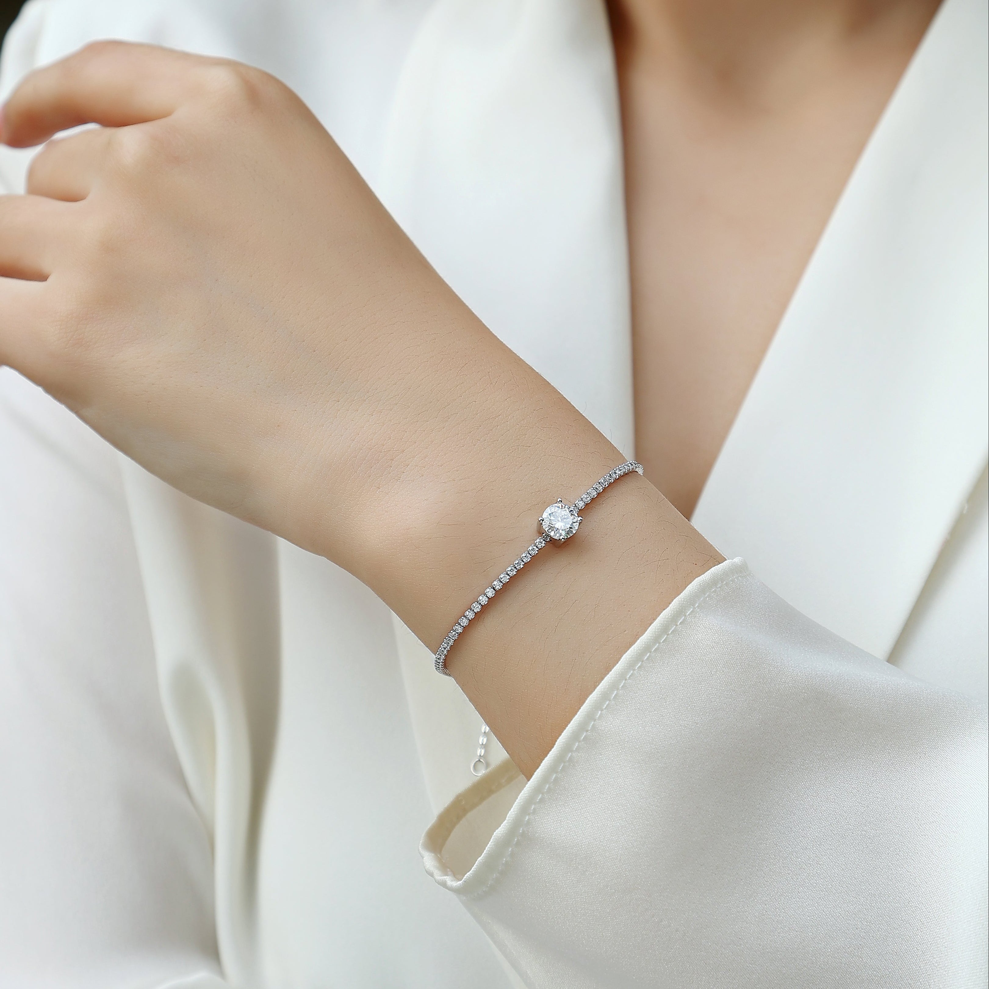 Crystal Dew Square Moissanite Bracelet