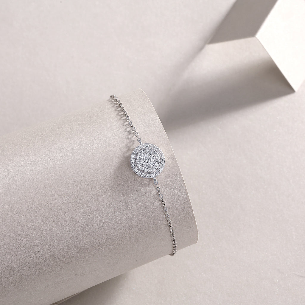 Fortune Disc Pavé Moissanite Bracelet