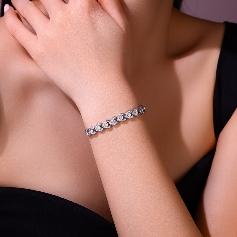 Emerald Weave Pavé Moissanite Adjustable Bracelet