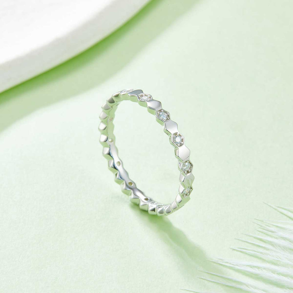 Honeycomb Moissanite Eternity Band in 925 Sterling Silver with White Gold Plating – 0.2 ct