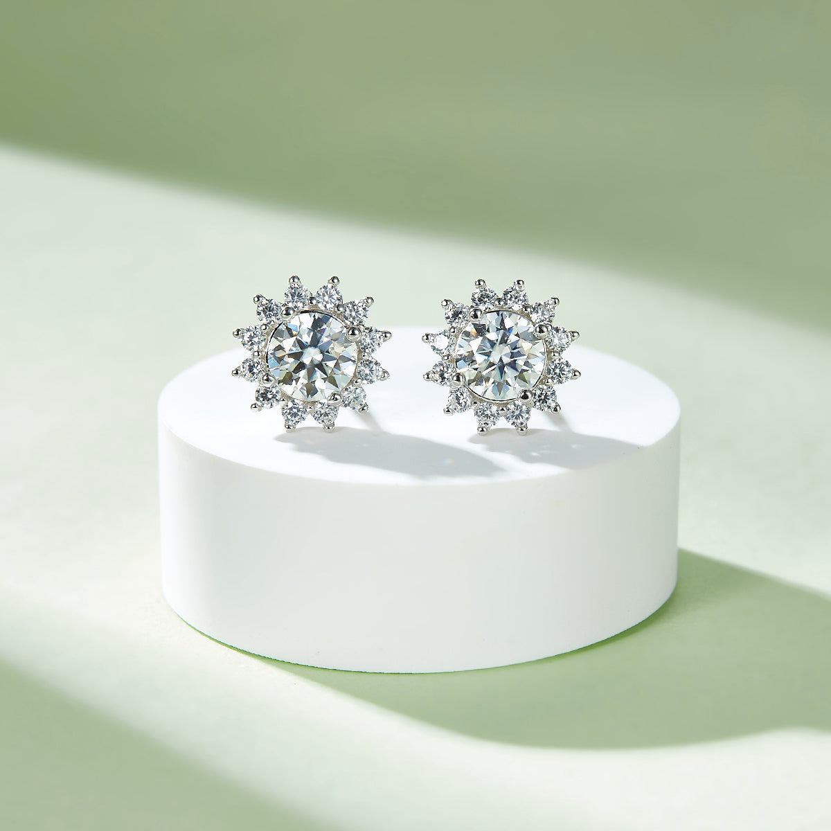 Sunburst Halo Moissanite Jewelry Set
