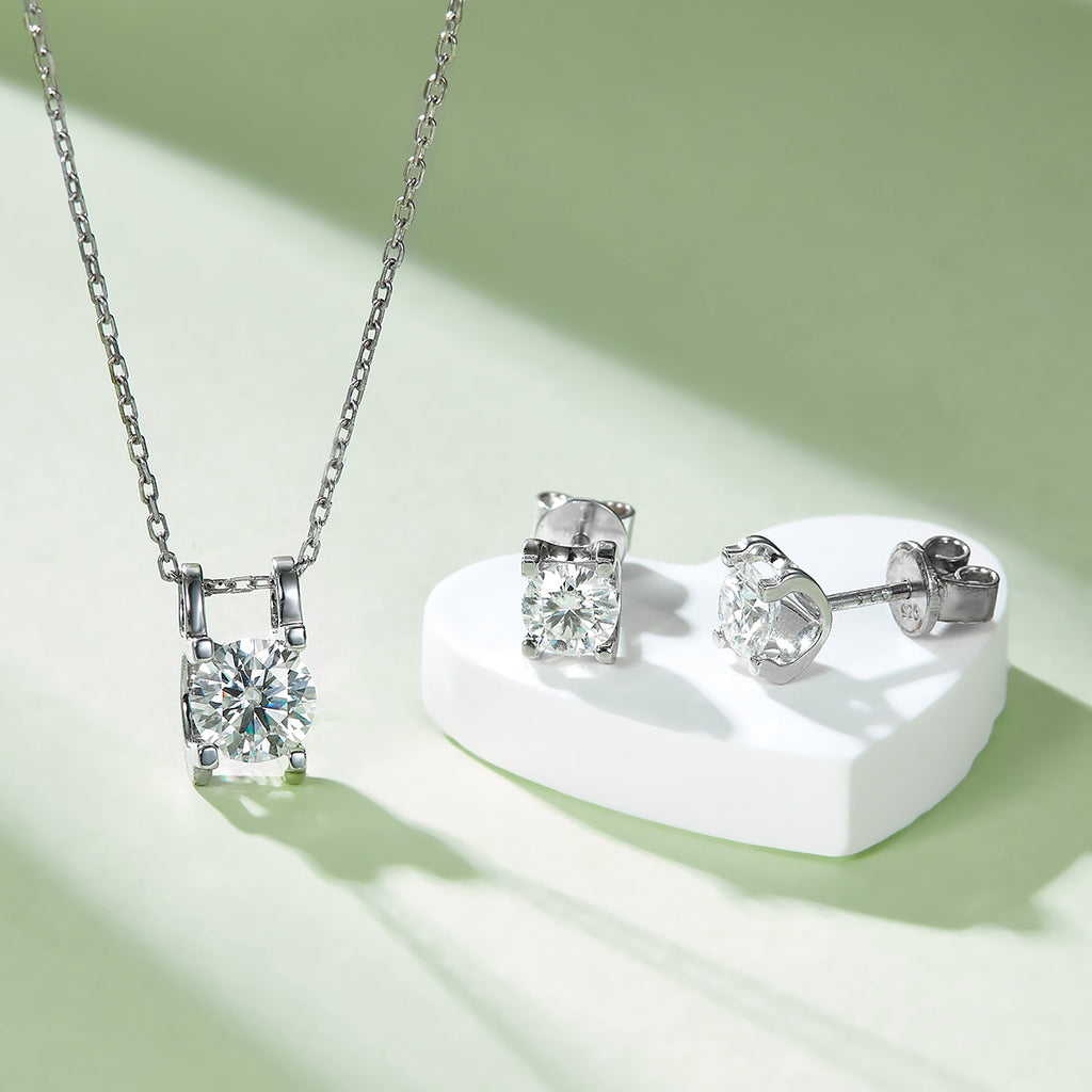 Classic Prong Moissanite Jewelry Set
