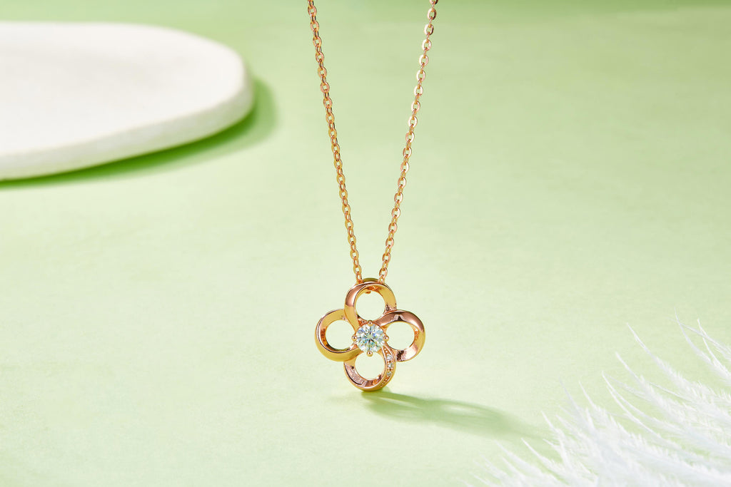 Four‑Leaf Clover Moissanite Necklace in 925 Sterling Silver with Rose Gold Plating – 0.3 ct