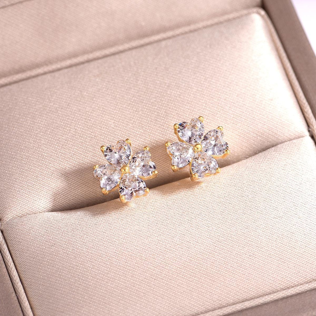 Heart‑Shaped Clover Moissanite Stud Earrings in 925 Sterling Silver with 18K Gold Plating – 2.4 ct