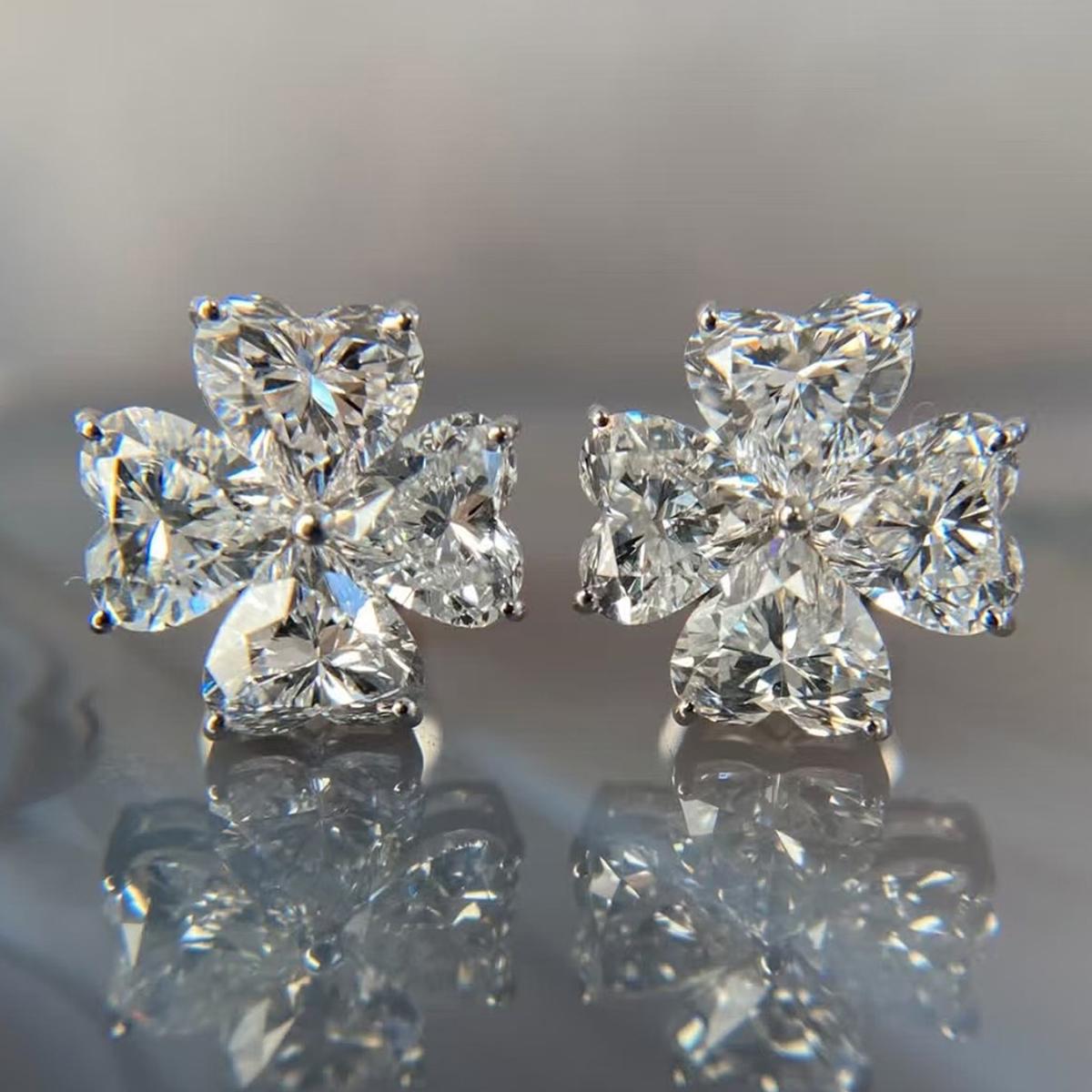 Heart‑Shaped Clover Moissanite Stud Earrings in 925 Sterling Silver with 18K Gold Plating – 2.4 ct