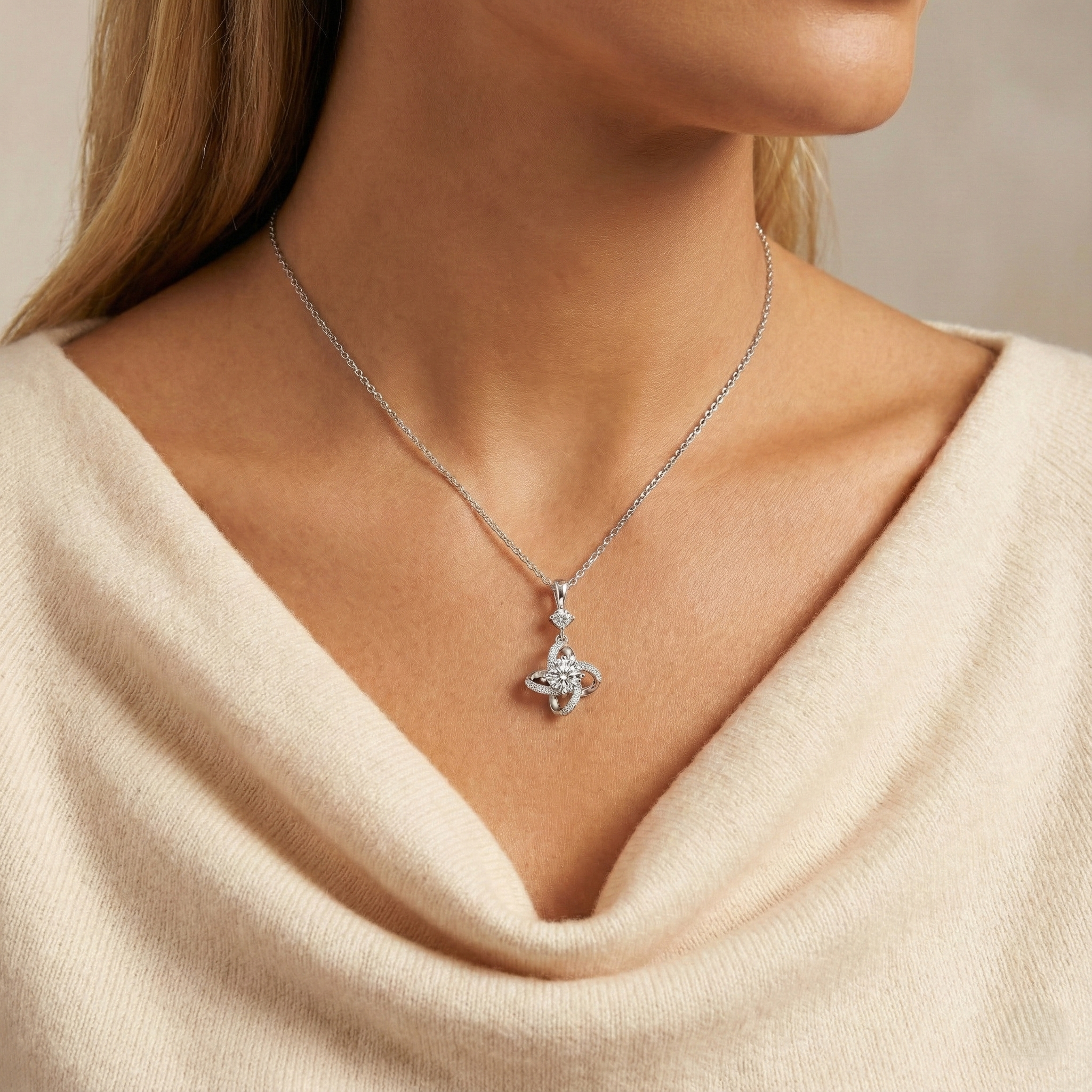 Windmill Motif Moissanite Jewelry Set