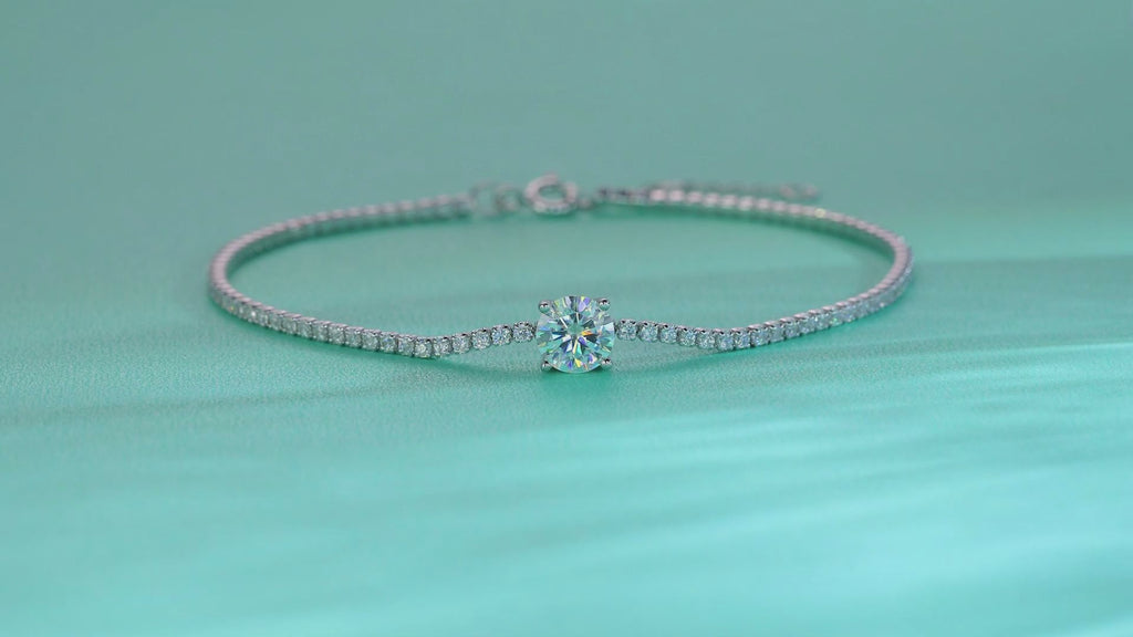 Crystal Dew Square Moissanite Bracelet